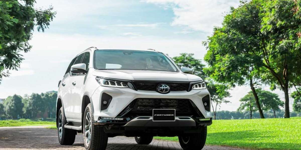 Toyota ưu đãi cho khách mua xe Vios, Fortuner và Corolla Altis