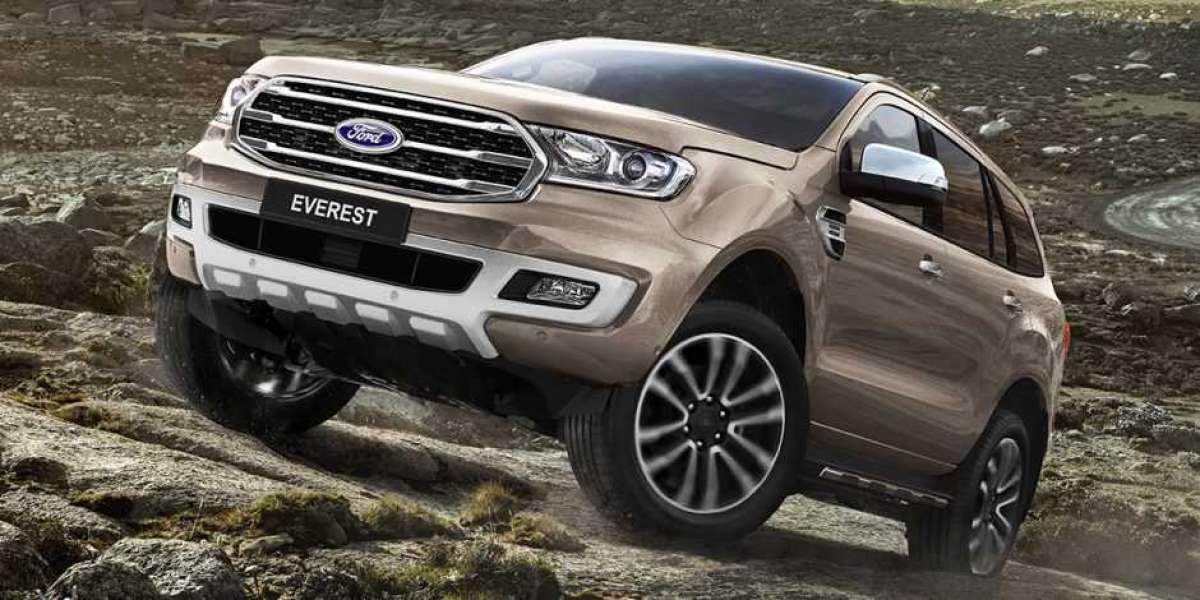 Ford Everest mới có giá từ 900 triệu – 1,25 tỷ đồng tại Thái Lan