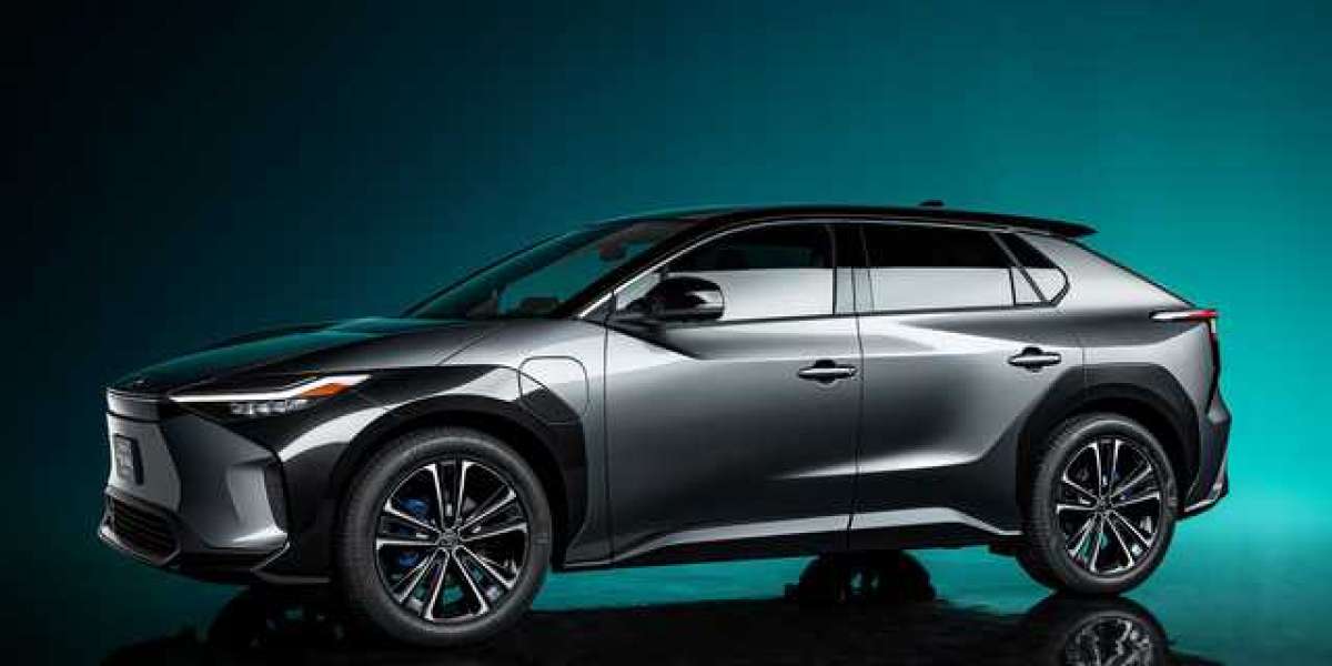 CEO Toyota đưa ra con số sốc về thảm họa khi toàn thị trường đổi sang xe điện