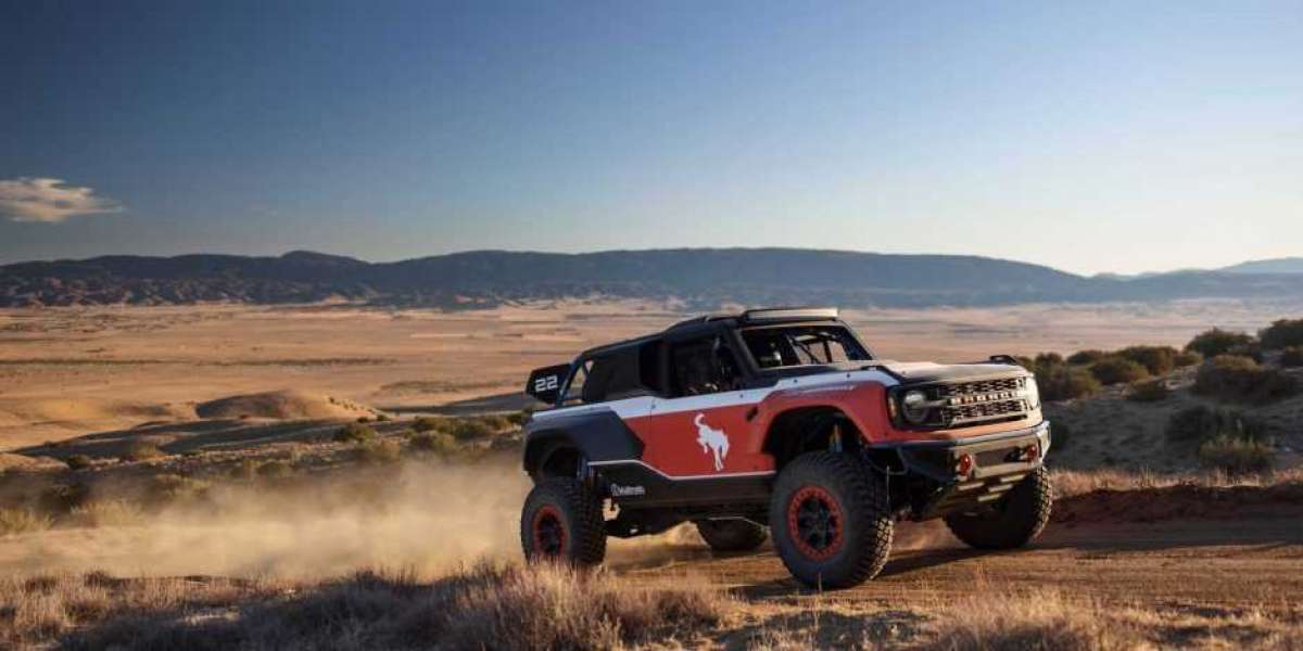 Ford Bronco DR 2023 – xe đua địa hình bản giới hạn