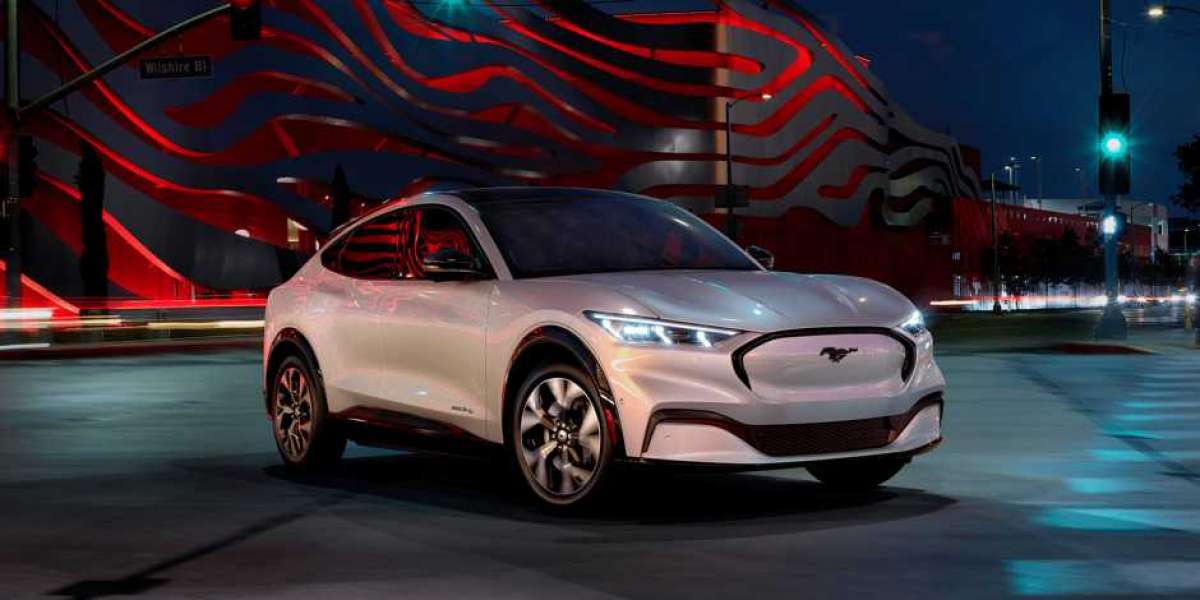 Ford và BMW sẽ sử dụng pin thể rắn vào các mẫu xe của mình vào năm 2022