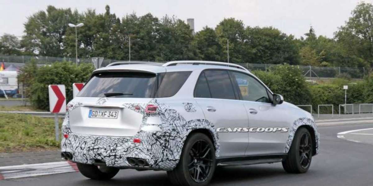 Mercedes GLE lộ nội thất cao cấp tại Trung Quốc