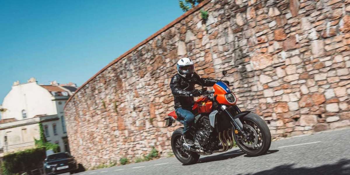 Honda CB1000R 5Four 2022 – “ly cafe đậm đặc” cho dân mê classic