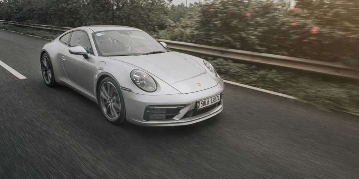 Porsche 911 Carrera S: Đẳng cấp của một huyền thoại