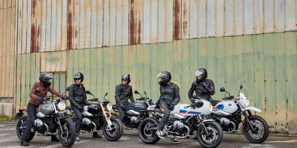 BMW Motorrad đồng loạt giảm giá xe phân khối lớn tại Việt Nam