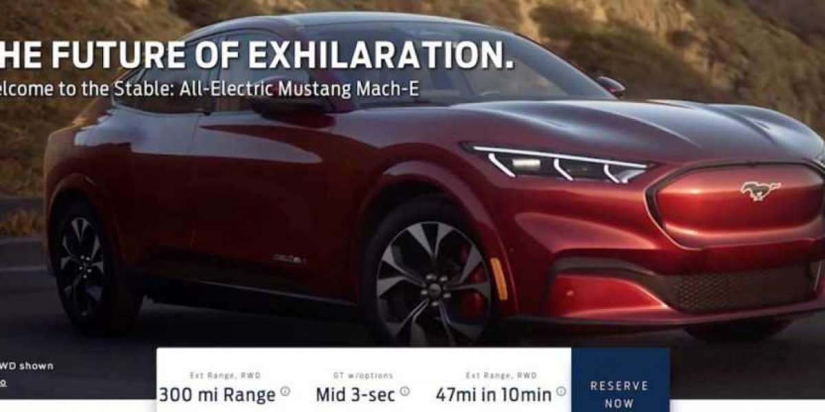 SUV lấy cảm hứng từ Ford Mustang lộ diện trước thềm ra mắt
