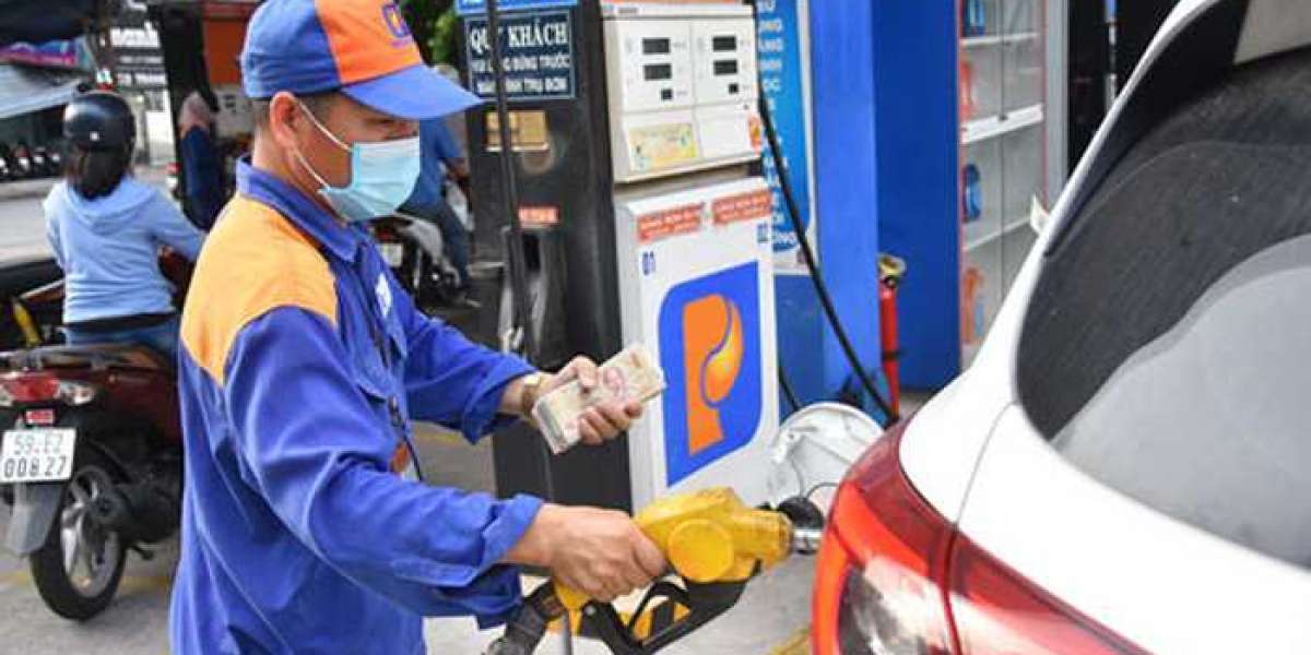 Giá xăng ngày 22/8: Xăng giữ nguyên, dầu tăng sau 5 lần giảm liên tiếp