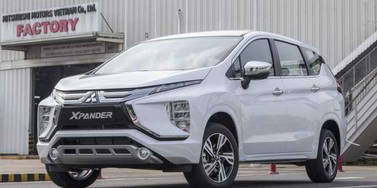 Mitsubishi Xpander nhập khẩu xả hàng