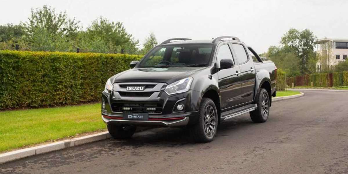 Isuzu D-Max Blade+ phiên bản đặc biệt trình làng