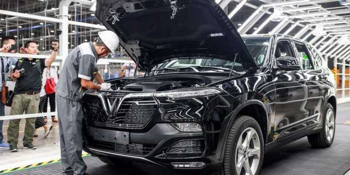 Ô tô nội được “biệt đãi” thuế phí: Cần giá giảm và cuộc chơi công bằng