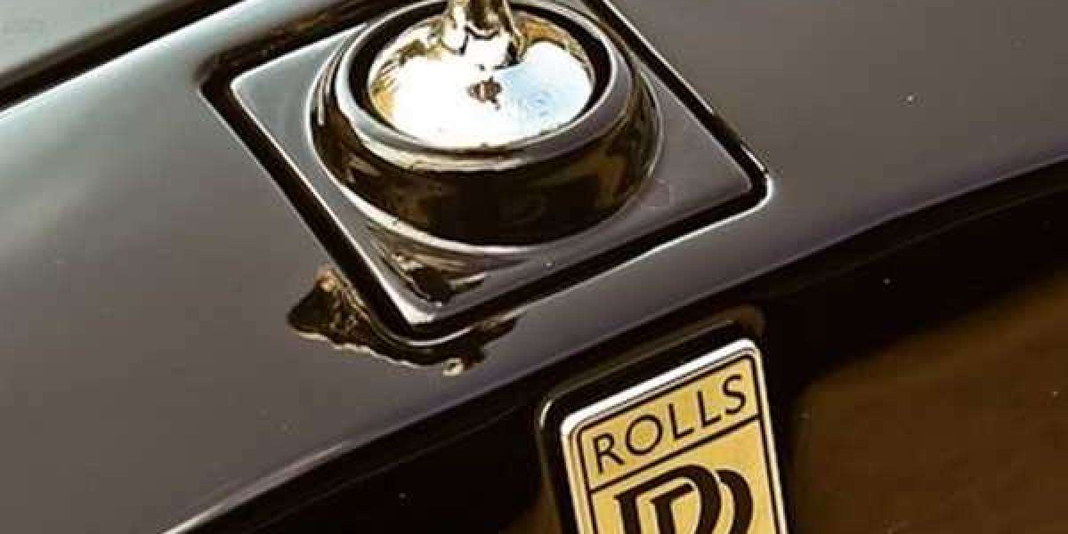 Bí ẩn phía sau người phụ nữ trên logo hãng xe Rolls-Royce đình đám