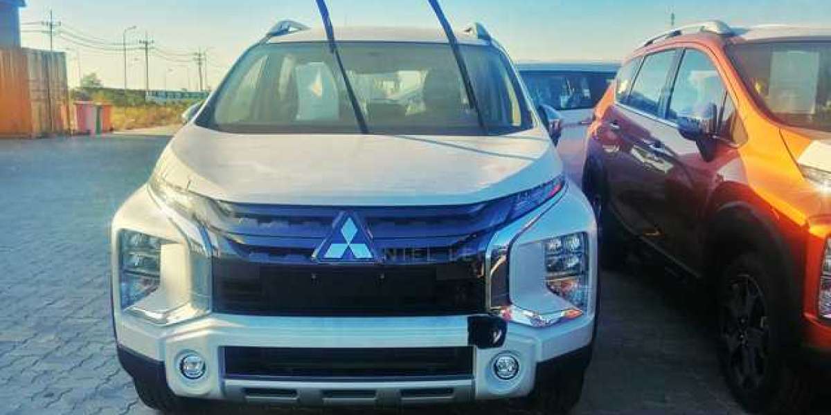 Chi tiết Mitsubishi Xpander Cross tại Việt Nam