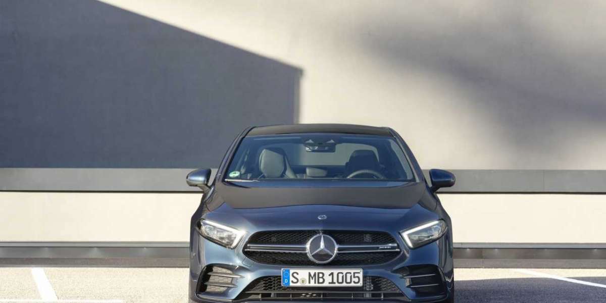 Mercedes-Benz ra mắt bộ 3 xe thể thao tại Việt Nam