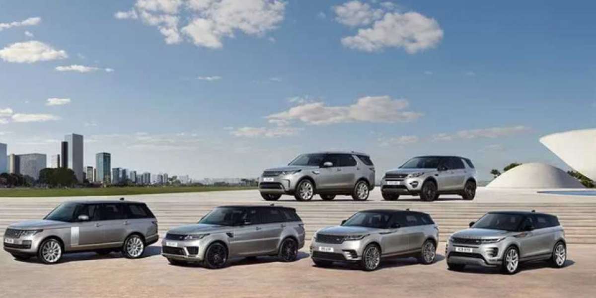 Jaguar Land Rover tặng quà trị giá 260 triệu đồng cho khách mua xe
