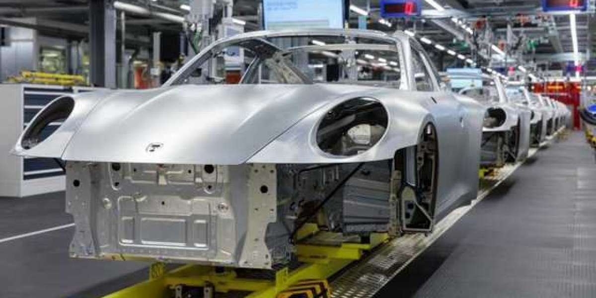 Porsche đóng cửa nhà máy, yêu cầu nhân viên làm việc từ xa