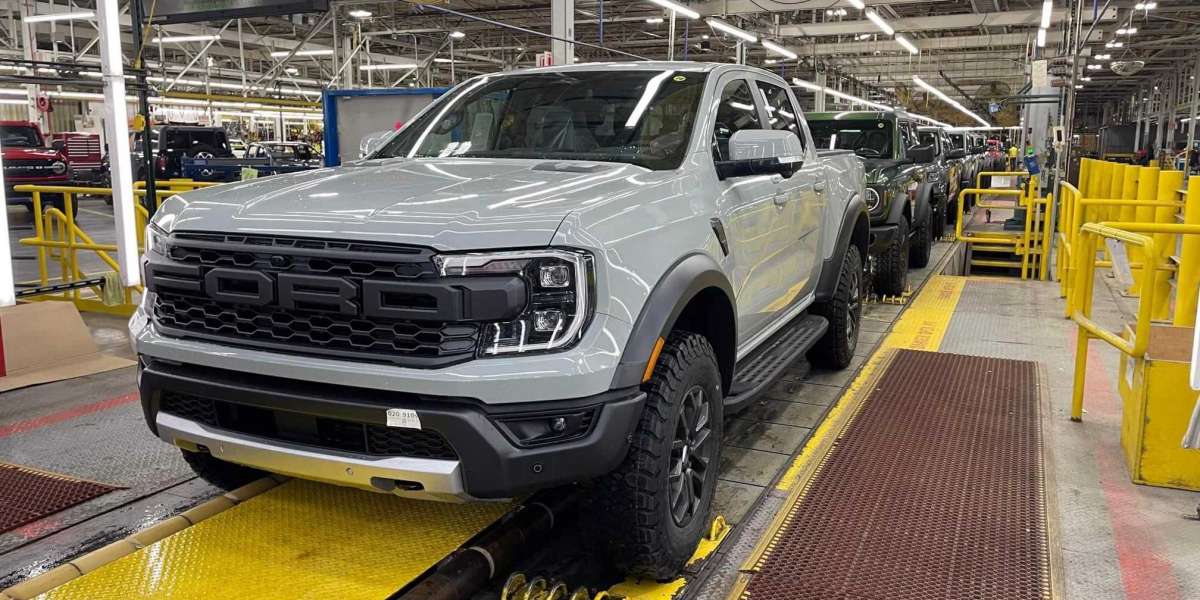 Ford triệu hồi Ranger và Bronco vì có thể rơi bánh xe