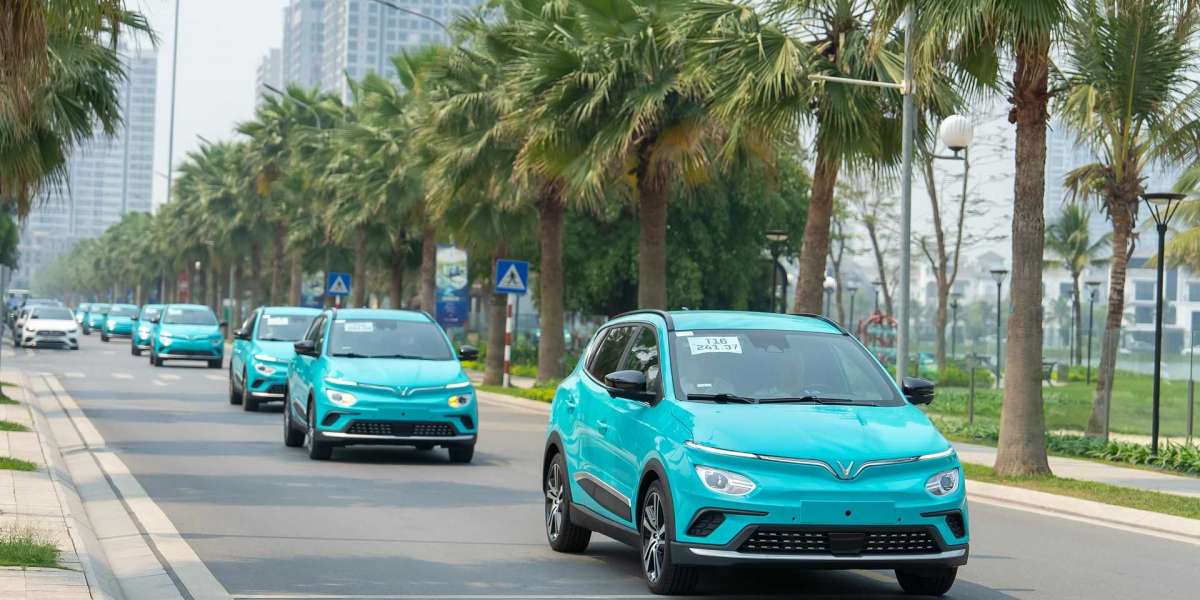 Nikkei Asia: Giá điện ổn định giúp xe điện trở thành lựa chọn tối ưu hơn so với taxi chạy xăng
