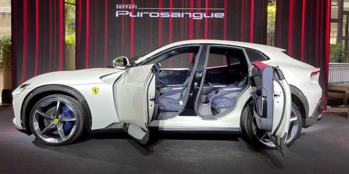 Ferrari ra mắt mẫu SUV đầu tiên của hãng tại Việt Nam