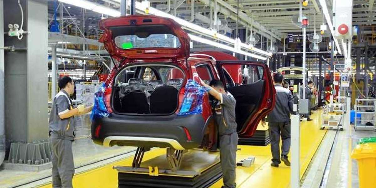 Ô tô lắp ráp trong nước chính thức giảm lệ phí trước bạ từ ngày 1/7