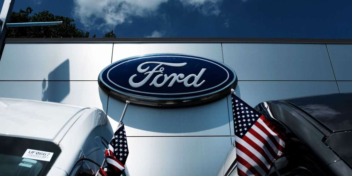 Hàng trăm nhân viên của Ford có nguy cơ mất việc