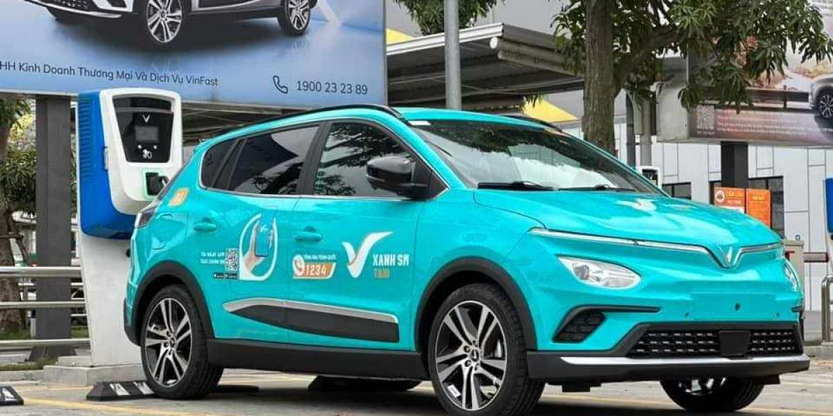 VinFast bán 3.042 ô tô điện trong tháng 7/2023