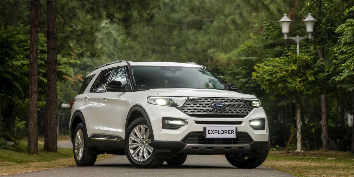Gần 2.000 xe Ford Explorer tại Việt Nam bị triệu hồi