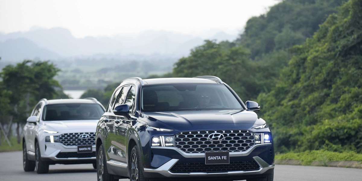 Hyundai Santa Fe và Tucson nhận mức giảm giá khủng từ TC Motor