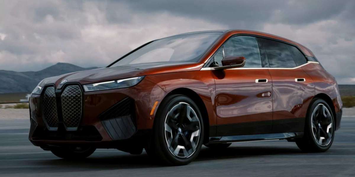 BMW tặng cho chủ sở hữu Rivian, Lucid, Tesla 1.000 USD nếu... mua xe điện của BMW