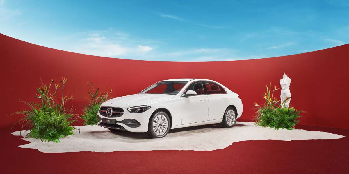 Giá nhiều mẫu Mercedes-Benz giảm sâu, cao nhất lên đến hơn 700 triệu đồng!
