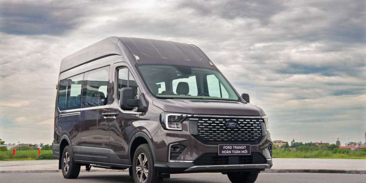 Ford Việt Nam chính thức ra mắt Transit mới, giá từ 905 triệu đồng