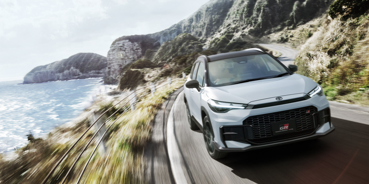 Toyota Corolla Cross đón bản facelift, thêm tính năng cực nhân văn với người đi bộ
