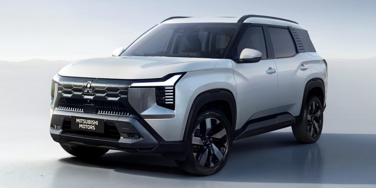 Mitsubishi "vén màn" Destinator, mở bán tại Việt Nam vào cuối năm nay
