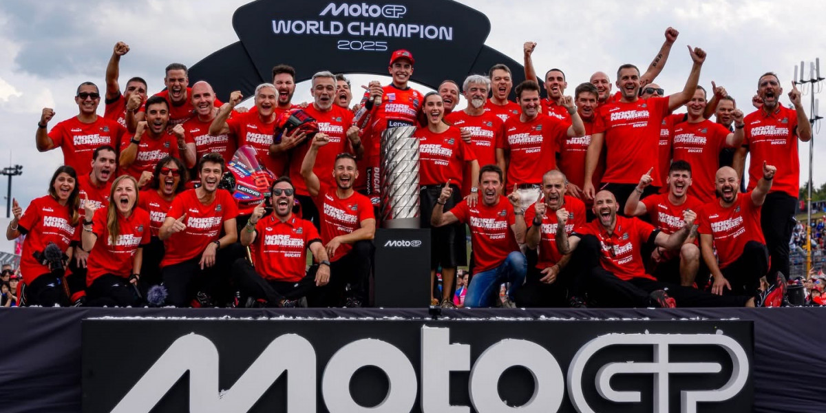 Marc Márquez vô địch MotoGP 2025, phô diễn sức mạnh tuyệt đối của Ducati