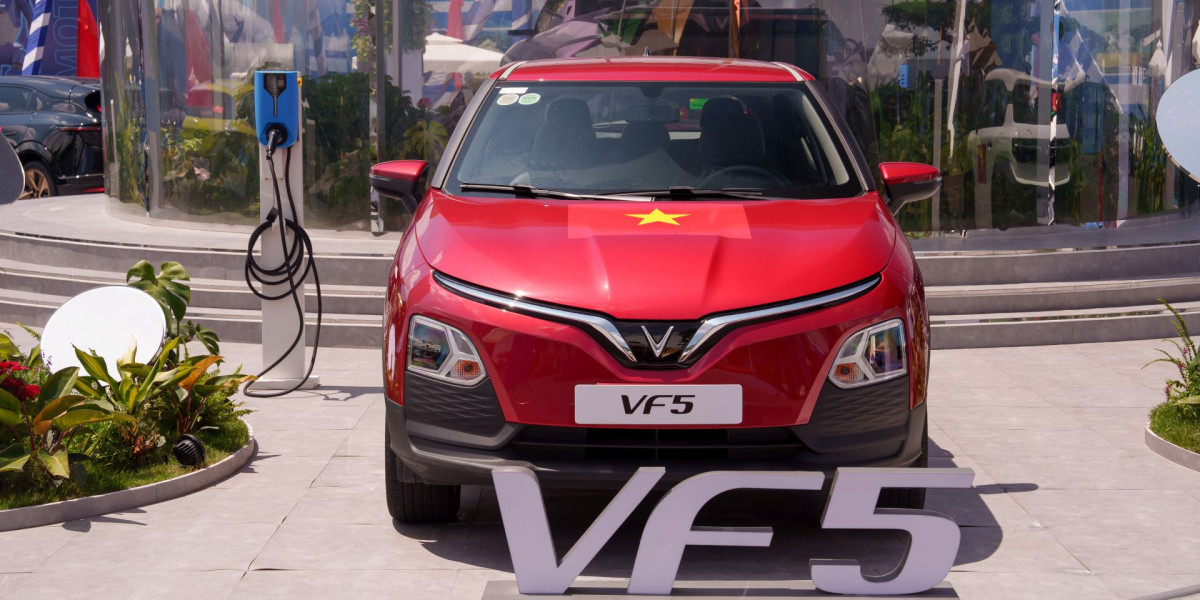 Từ xăng sang điện, chủ xe VF 5 ngỡ ngàng: Chất lượng nổi bật, tiết kiệm đủ sắm thêm VF 3