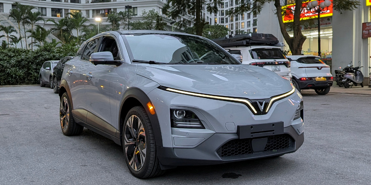 VinFast VF 6 bản giới hạn 1.000 xe: Loạt trang bị độc quyền, cách sạc "khác người"