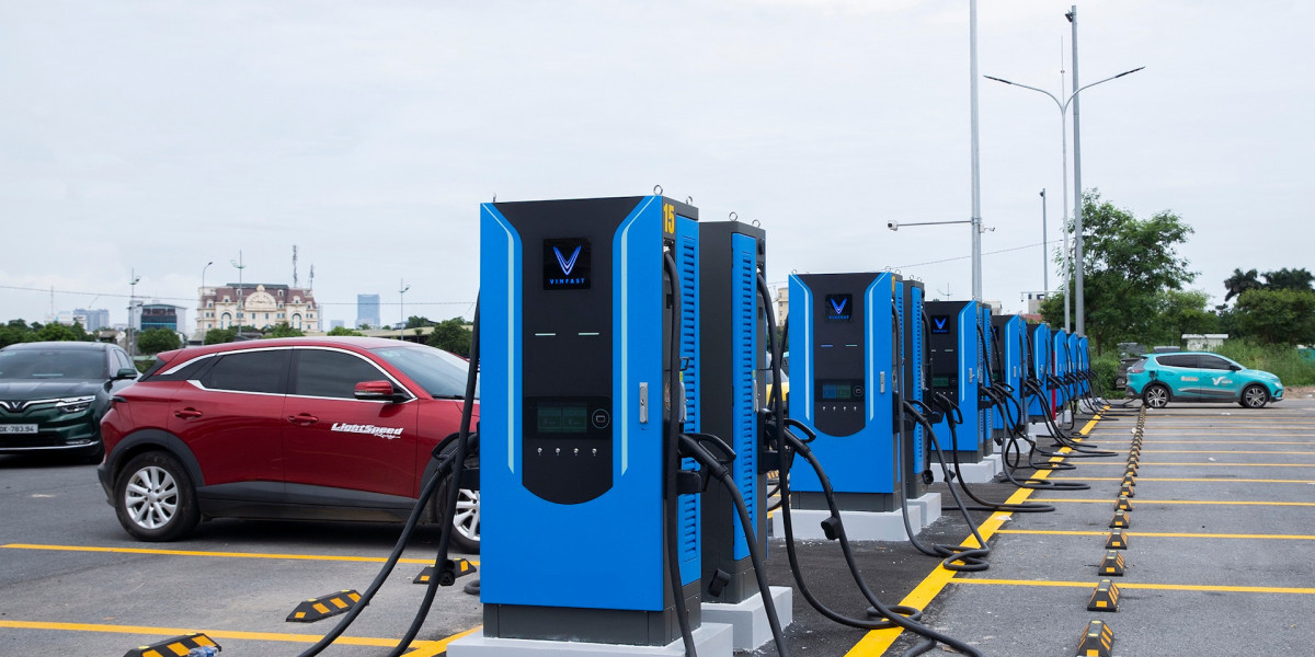 Chuyên gia: Siêu trạm sạc của V-Green nâng tầm trải nghiệm cho người dùng xe điện