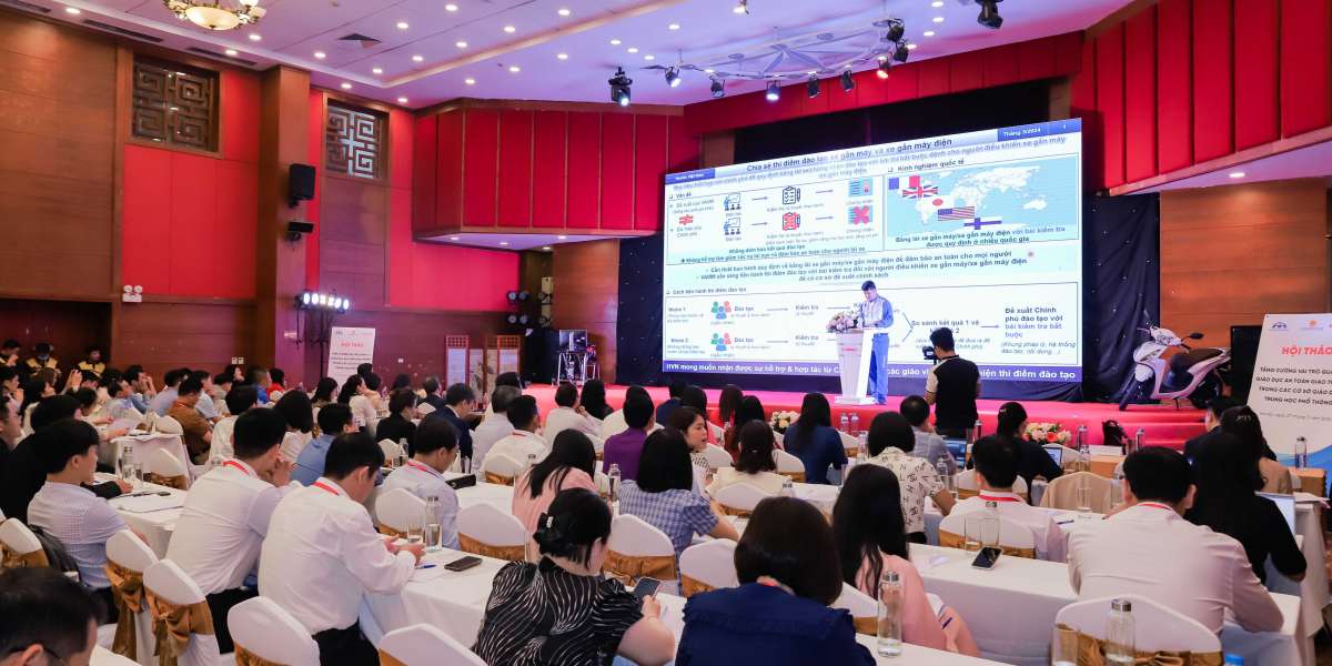 Honda Việt Nam tổ chức Hội thảo tăng cường vai trò quản lý, giáo dục an toàn giao thông trong trung học phổ thông