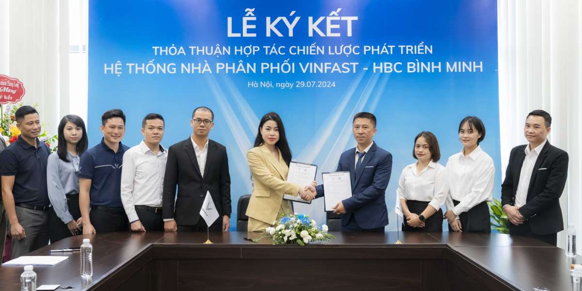 VinFast ký kết thỏa thuận hợp tác và phát triển hệ thống nhà phân phối với HBC Bình Minh