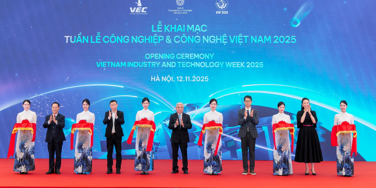 Tuần lễ Công nghiệp & Công nghệ Việt Nam 2025 khai mạc tại Trung tâm Triển lãm Việt Nam - VEC